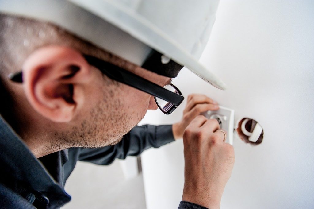 electrician, repair, electricity gold coast