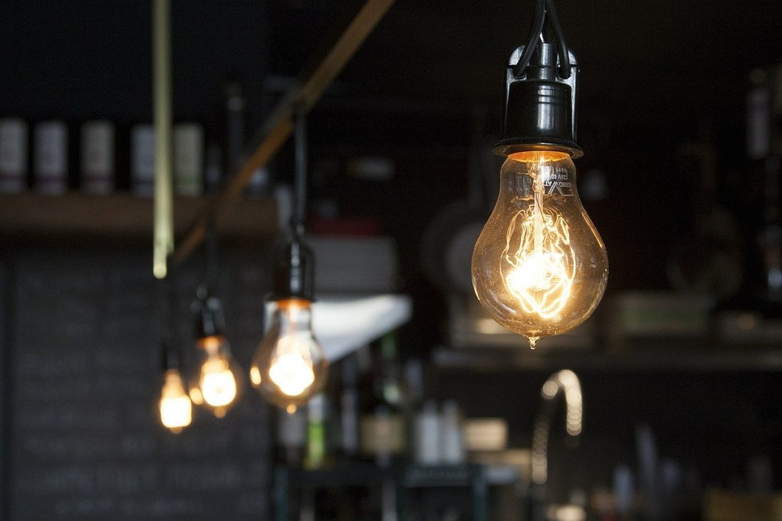 light bulbs, electric light, lights-406939.jpg